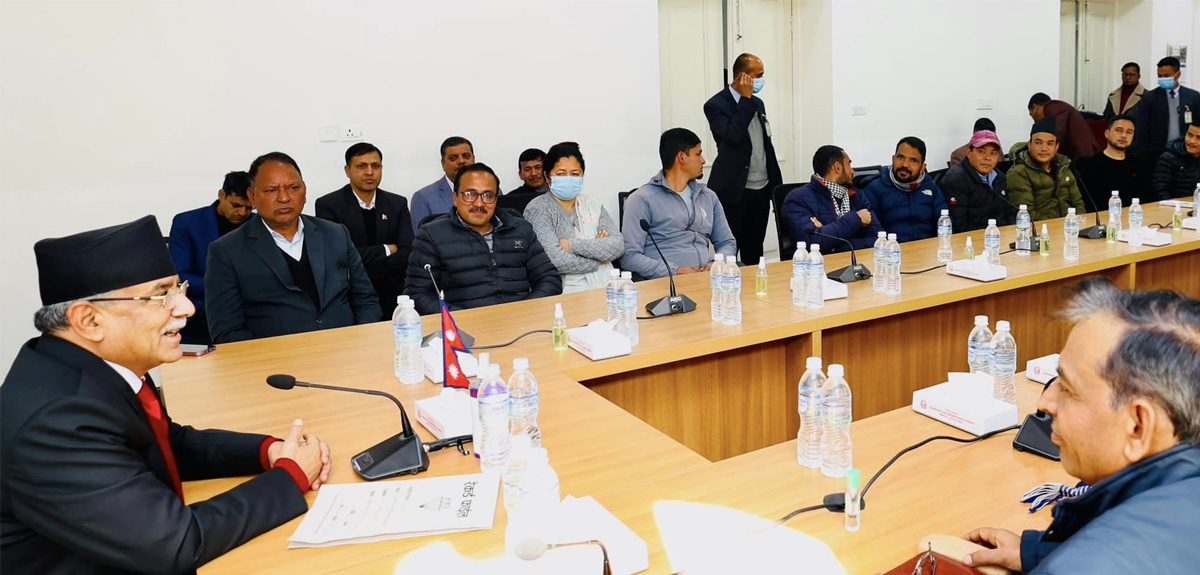 कम्युनिस्टहरूको एउटै केन्द्र आवश्यक छ : प्रधानमन्त्री प्रचण्ड